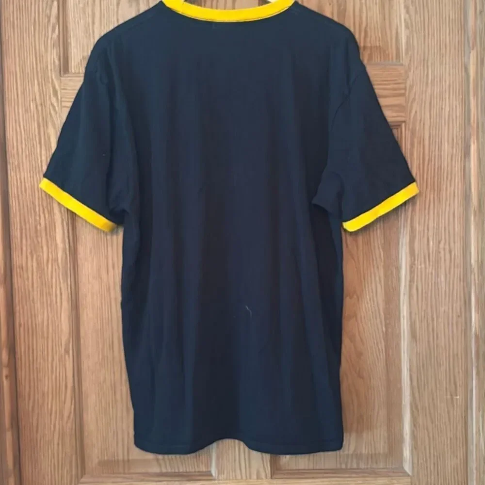 NIKE Y2K Team Iowa Hawkeyes 2000s Ringer T-Shirt Black & Gold